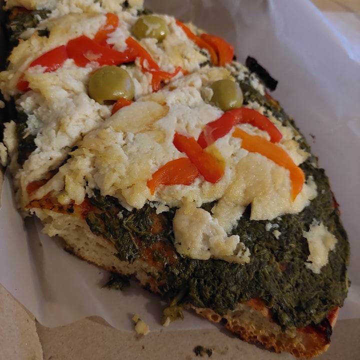 review photo of Pizzería Bacci Pizza De Espinaca shared by @tuliana on 03 Nov 2022 - review