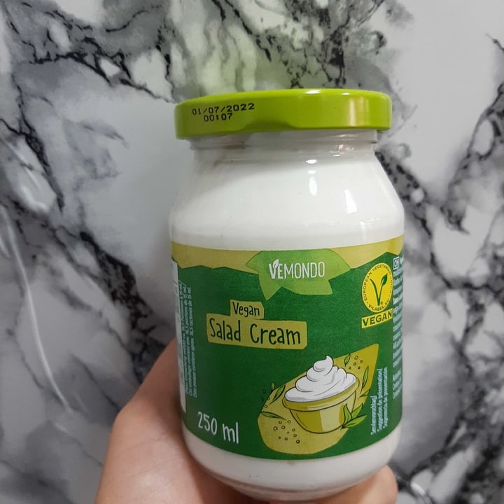 photo of Vemondo Vegan salad cream shared by @estheroro on  25 Sep 2021 - review