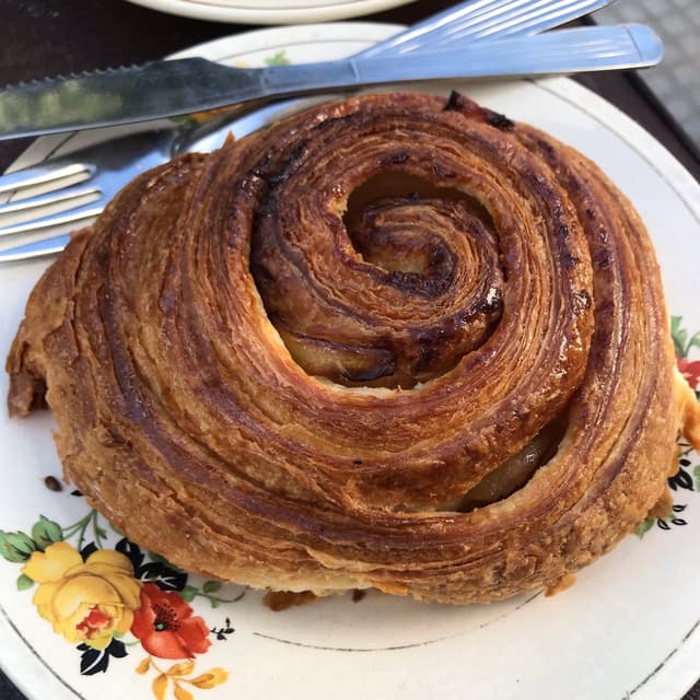 菜肴“Roll de manzana”的照片