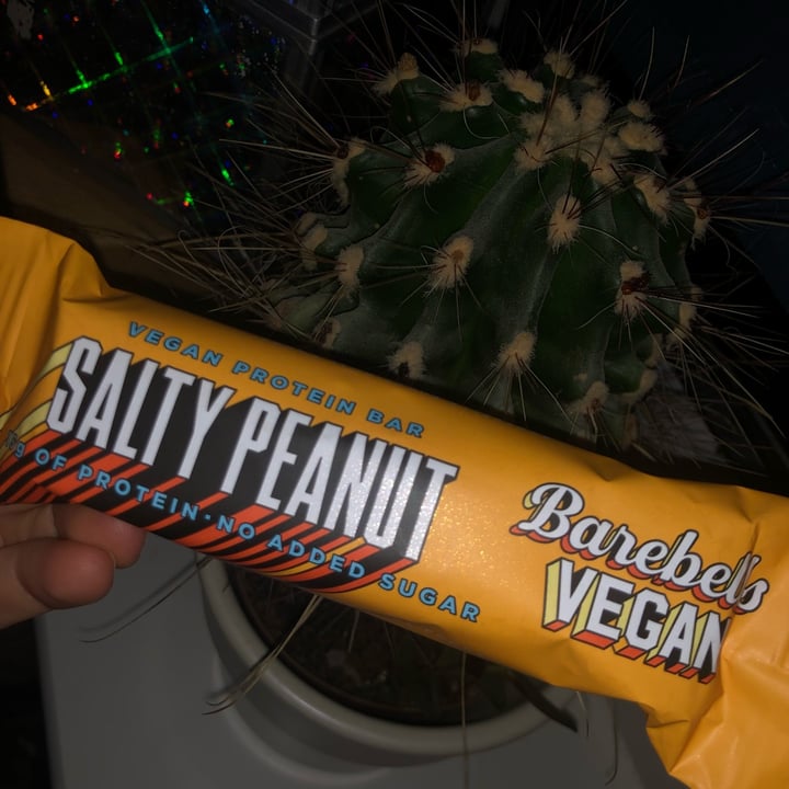 photo of Barebells Vegan Salty Peanut Protein Bar shared by @annaleitner on  11 Oct 2021 - review