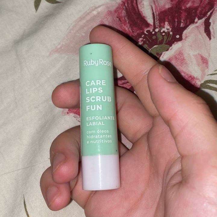 photo of RubyRose care lips scrub fun mint fever shared by @majupuggina on  17 Oct 2022 - review