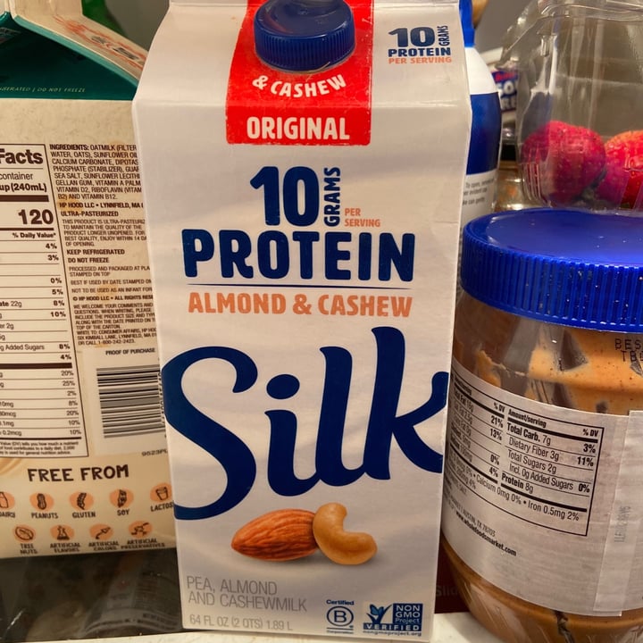 review photo of Silk Original almond and cashew shared by @nevyn on 16 Dec 2020 - review