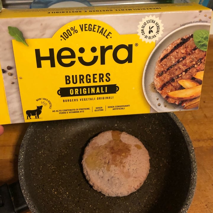 photo of Heura Burgers Originali shared by @ilariailaria on  24 Jun 2022 - review