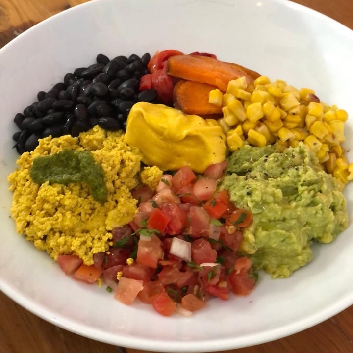 photo of Oh My Days Vegan Cafe Breakfast bowl shared by @katkaverzine1 on  12 Jul 2020 - review