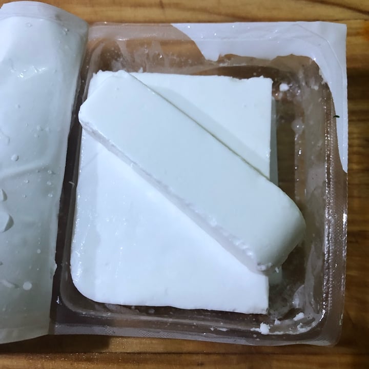 review photo of Violife Greek White (Block/Panetto) shared by @dariadanilowska on 24 Jun 2022 - review