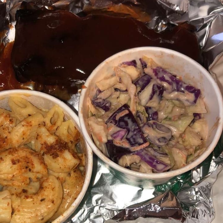 photo of Trio Plant-based Soul food platter shared by @nursevegan on  29 Mar 2021 - review
