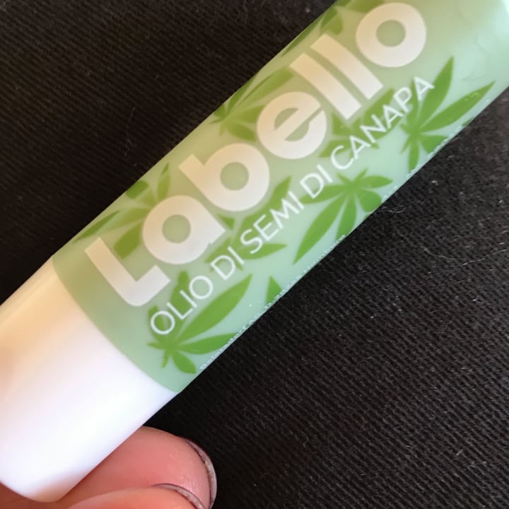 photo of Labello Naturally Vegan - Hanföl & Sheabutter shared by @debo70 on  17 Dec 2021 - review