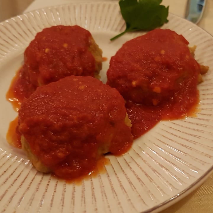 photo of Le Bistrot Polpette di lenticchie al pomodoro shared by @pieroniart on  29 Jul 2022 - review