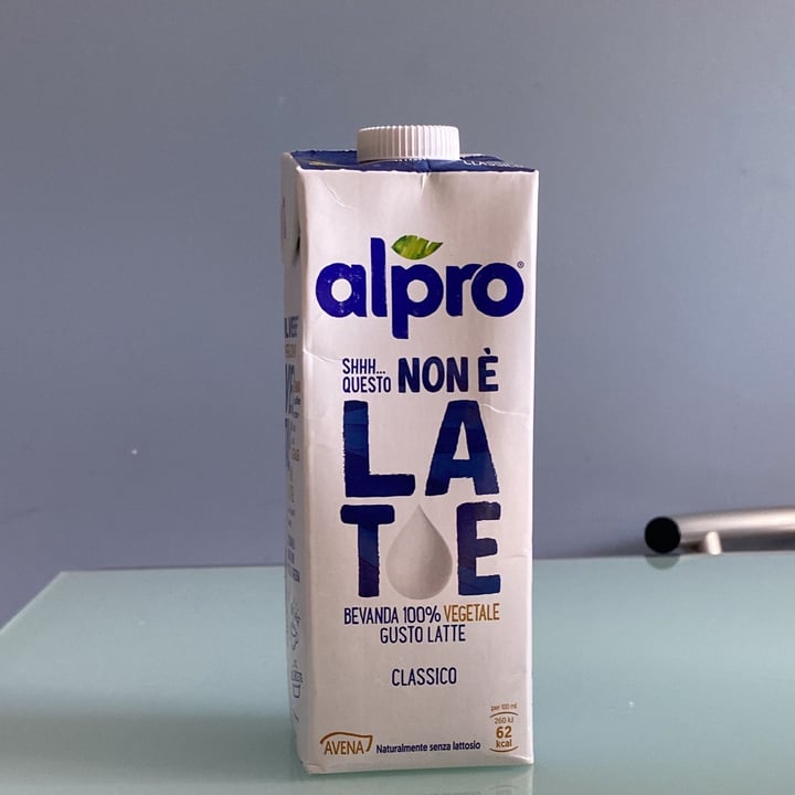 photo of Alpro Shhh...Questo Non è Latte (CLASSICO) shared by @vegiuly on  02 Sep 2022 - review