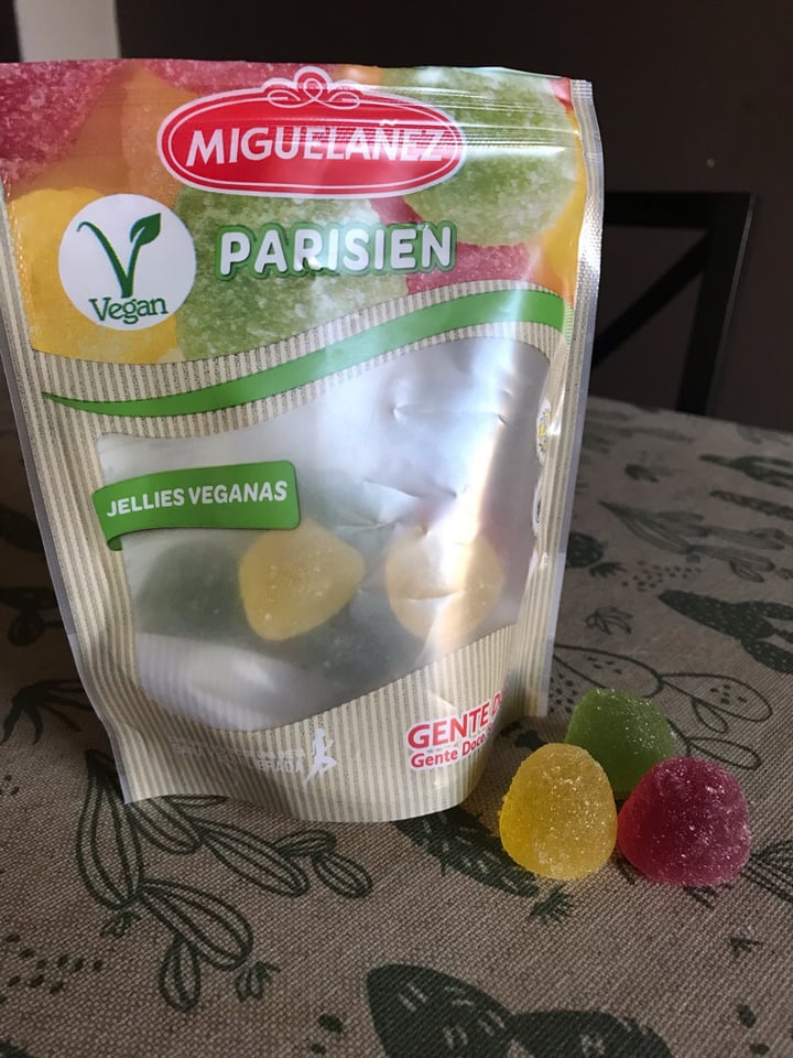 photo of Miguelañez Gominolas veganas Parisien shared by @ansalvat on  23 Dec 2019 - review