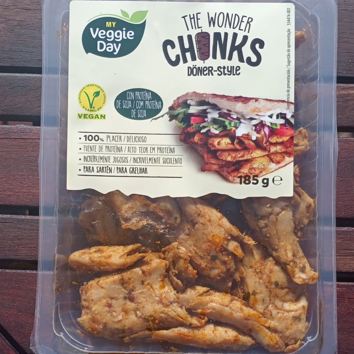 review photo of My veggie day The Wonder Chunks Döner Style shared by @titoherbito on 01 Jan 2022 - review