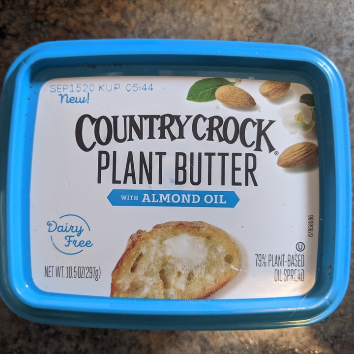 review photo of CountryCrock Plant Butter with Almond Oil shared by @polimana on 22 May 2020 - review