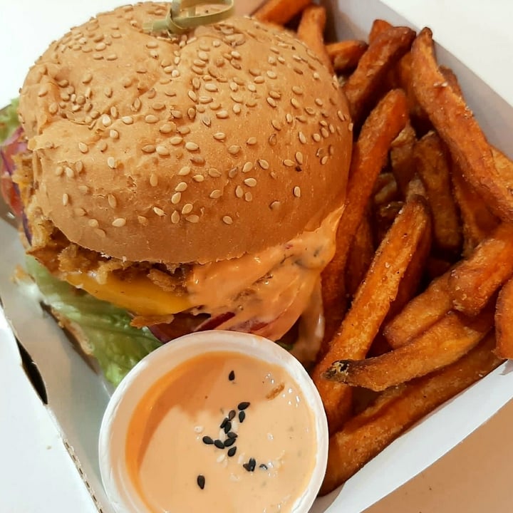 photo of Mad Mad Vegan Rock’n Chick’n shared by @madridvegano on  30 Oct 2020 - review