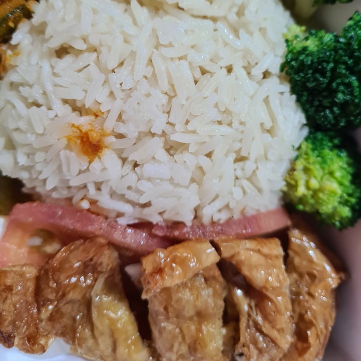 photo of Greendot Bedok Mall Crispy Sesame Beancurd Skin Rice shared by @paradoksaalinen on  03 Dec 2020 - review