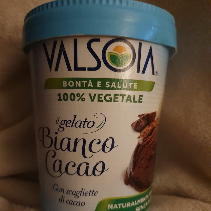 review photo of Valsoia Il gelato Bianco Cacao con scagliette di cacao shared by @skanto on 29 Oct 2022 - review