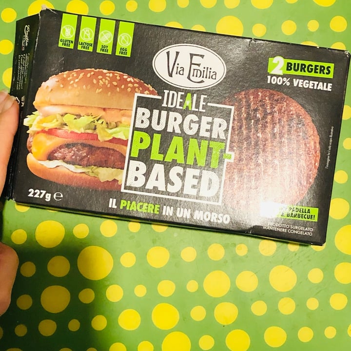 photo of Via emilia Burger plant based shared by @nicole- on  04 Dec 2021 - review