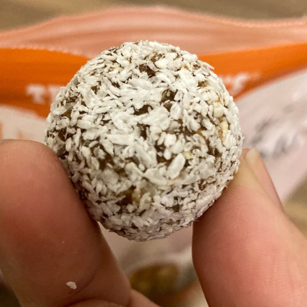 Trader Joe's Fruity snackballs date, hazelnut and coconut Reviews