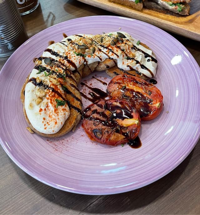 Photo of the dish “Pancakes De Queso Cremoso”