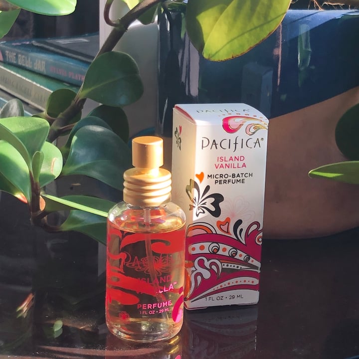 photo of Pacifica Island vanilla Micro-Batch Perfume shared by @xallita on  03 Jan 2021 - review