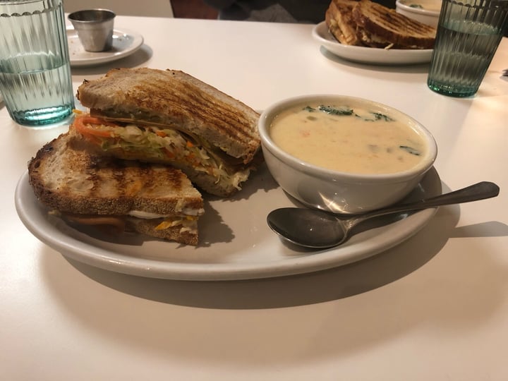 review photo of Loving Hut American Panini Sandwich shared by @ekta on 25 Jan 2019 - review