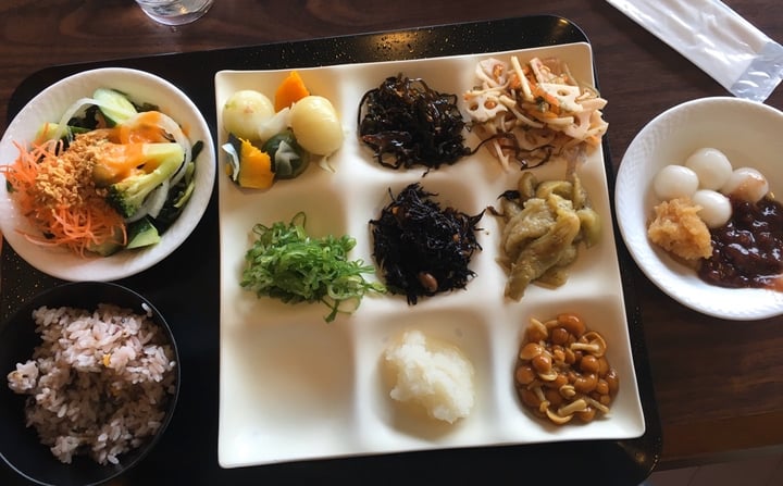 photo of 北こぶし知床 ホテル＆リゾート Breakfast Buffet shared by @rocherfoudamour on  07 Mar 2020 - review
