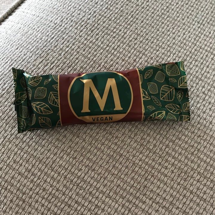 review photo of Magnum Magnum Vegan Almond shared by @emilyyyy on 15 Sep 2021 - review