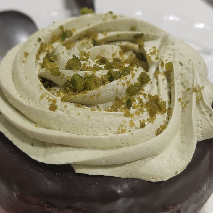 review photo of Chök The Chocolate Kitchen Mini Donut pistacho shared by @ailedail on 22 Dec 2022 - review