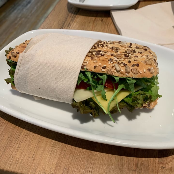 photo of Ecocafe - organic specialty coffee shop Vegan Roll shared by @veganaroundtheworld on  13 Nov 2021 - review