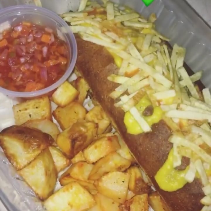 photo of Estilo Veggie Pancho con papas shared by @larapallotta on  25 Oct 2020 - review