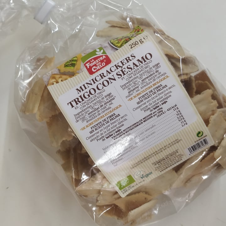 review photo of La Finestra Sul Cielo Minicrackers de trigo con sesamo shared by @lunatikaa on 30 Sep 2021 - review