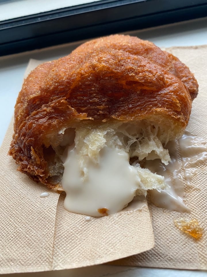 photo of MeeT on Main Cronut shared by @hellatirella on  15 Dec 2019 - review