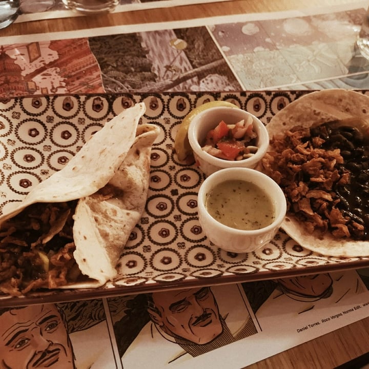 photo of Barallocas Tacos Veganos shared by @andreaportelaf on  12 Oct 2020 - review