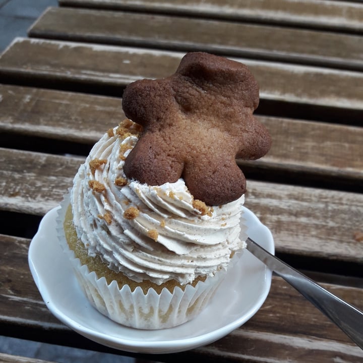 photo of Bohemian Lane Pastelería Vegana Cupcake shared by @gabinboy on  28 Dec 2021 - review