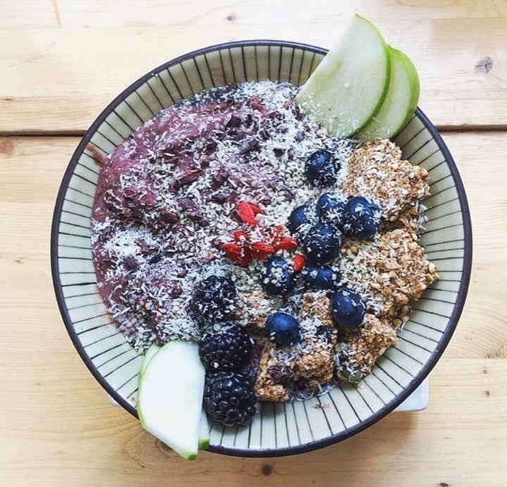 review photo of Crudessence Acai Bowl shared by @cassou on 29 Jan 2020 - review