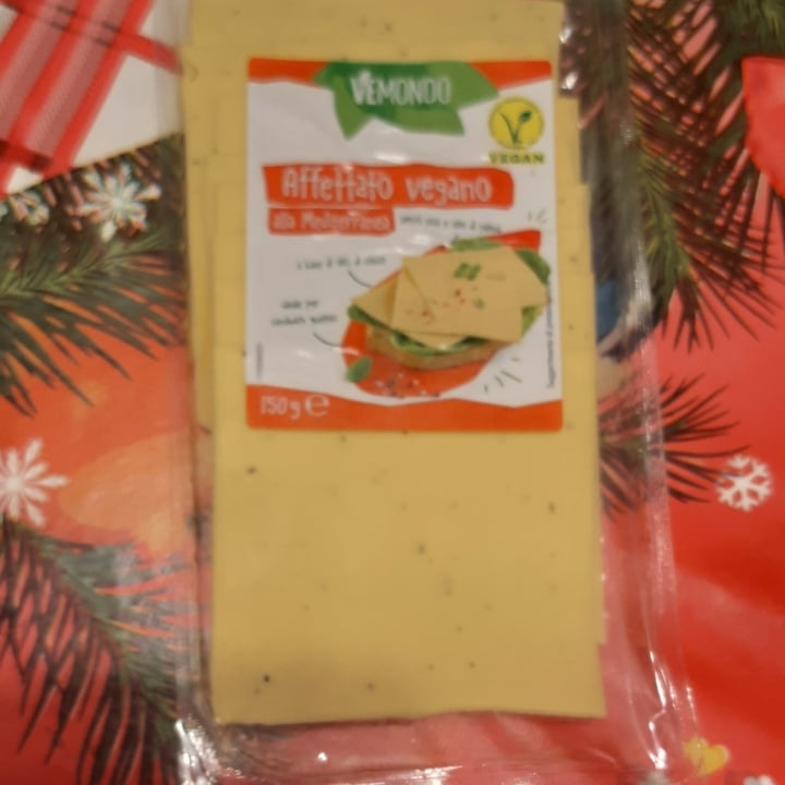 review photo of Vemondo Affettato vegano alla Mediterranea shared by @cristinamiraldi on 06 May 2022 - review