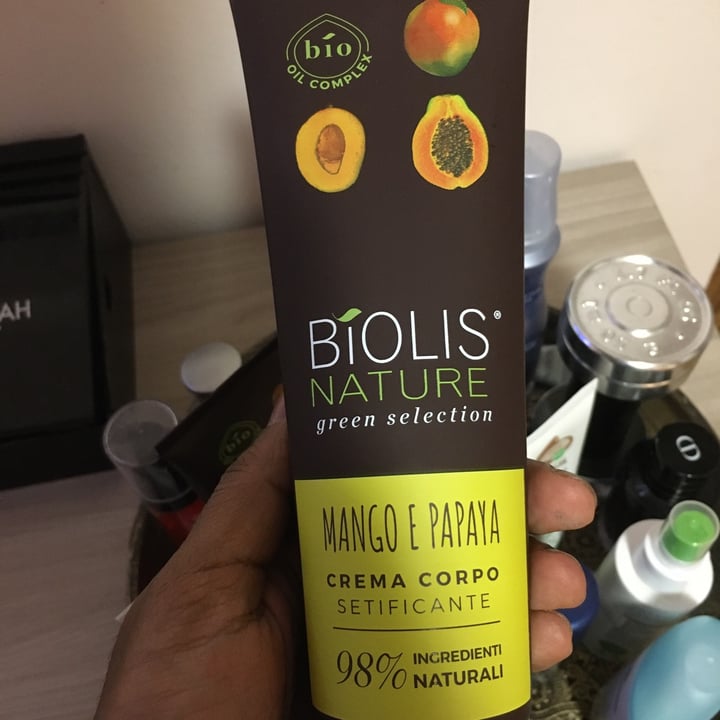 review photo of Biolis Nature Crema Corpo Mango e Papaya shared by @selfcolouredan on 11 Oct 2020 - review