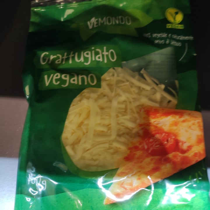 photo of Vemondo Grattugiato Vegano shared by @nbenedetta on  31 Mar 2022 - review