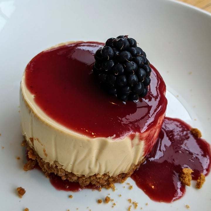 photo of Mildreds Camden Caramel Cheesecake shared by @dyljohbar on  11 Jul 2020 - review