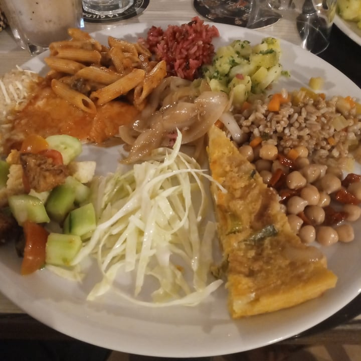review photo of La Cucina Abusiva piatto composto shared by @olionuovo on 22 May 2022 - review