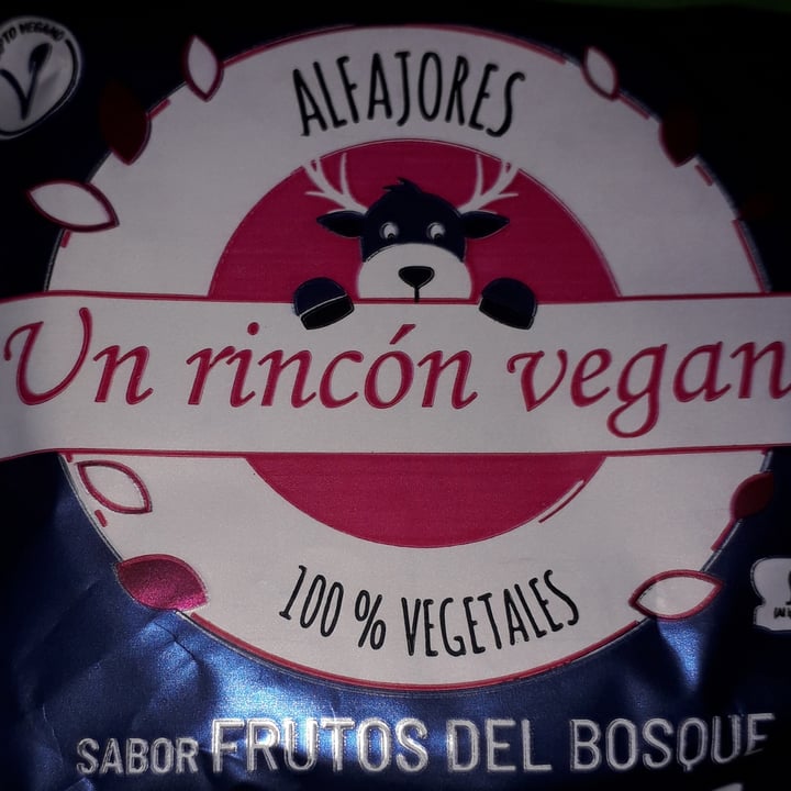 photo of Un Rincón Vegano Alfajor de Frutos del Bosque shared by @vegana0410 on  04 Oct 2021 - review