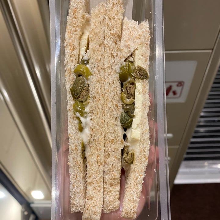 review photo of Despar Veggie Tramezzino tofu olive e capperi shared by @rossafeltra on 17 Apr 2022 - review