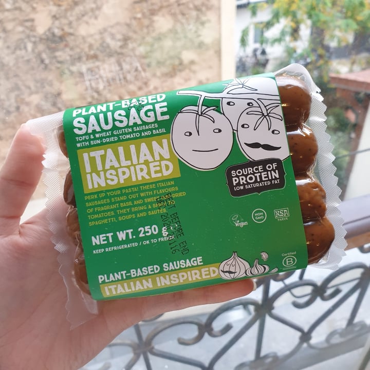 photo of Tofurky Plant-based Sausages Italian shared by @kiaracano on  25 Oct 2020 - review