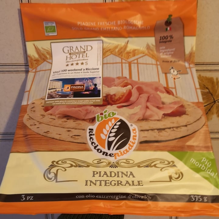 photo of Riccione piadina Piadina integrale shared by @aleveganfoodlover on  14 Dec 2022 - review