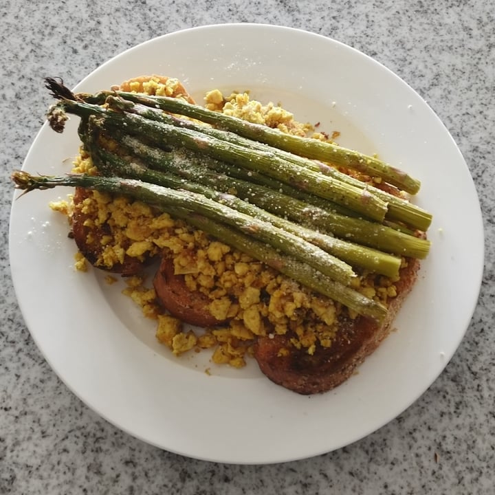 photo of Bob's Red Mill Large Flake Nutritional Yeast shared by @stormm on  26 Apr 2021 - review