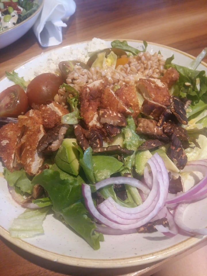 review photo of Fresh on Bloor Cobb salad shared by @pt on 10 Jul 2019 - review