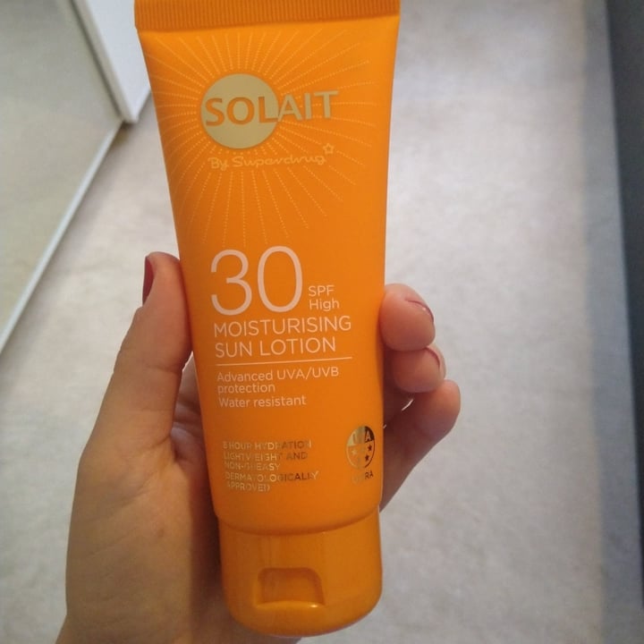 review photo of Solait 30 SPF Sunscrwen shared by @gaia-andhercats on 07 Jul 2022 - review
