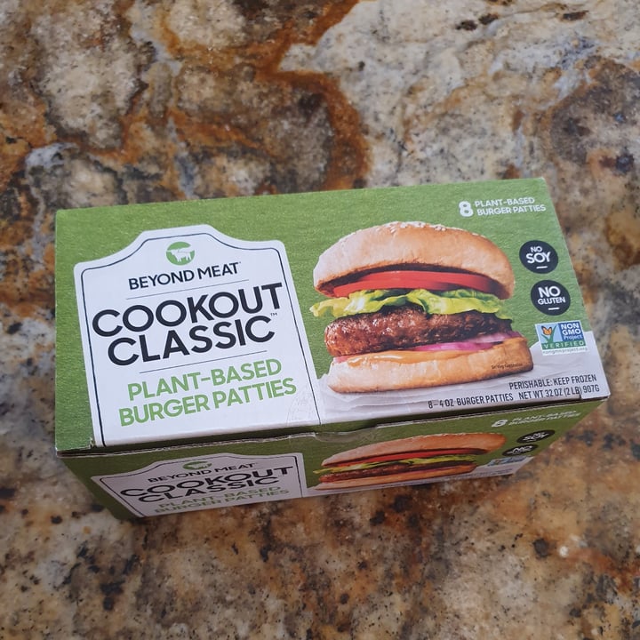 photo of Beyond Meat Beyond Meat Cookout Classic Plant-based Burger Patties shared by @paniwilson on  06 Dec 2021 - review