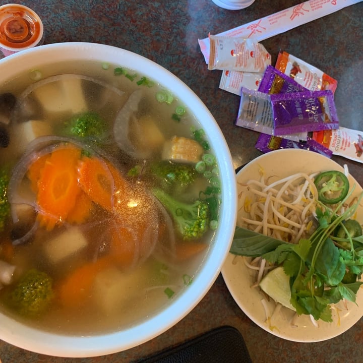 photo of Pho Que Huong Tofu And Vegetables Soup shared by @mayjaquez on  10 Oct 2020 - review