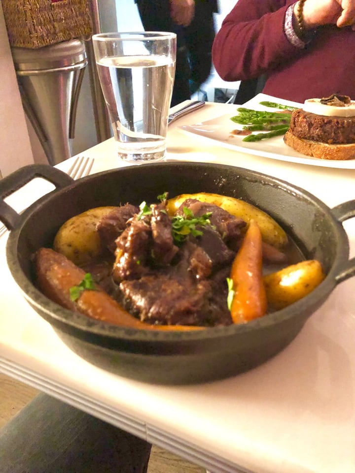 review photo of Delice & Sarrasin Boeuf Bourguignon shared by @michaelsuchman on 11 Dec 2018 - review