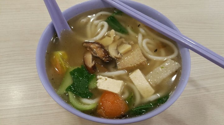 photo of Ji Ling Vegetarian Udon noodle soup shared by @vegluv on  23 Feb 2020 - review